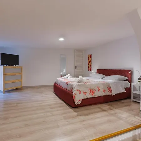 Apartment Bolognina Fair Functional