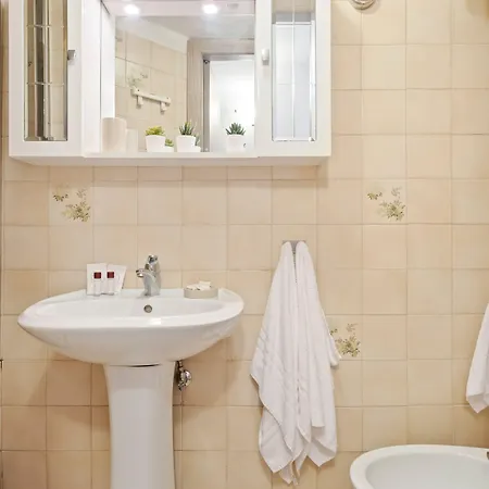 Bolognina Fair Functional Appartement *