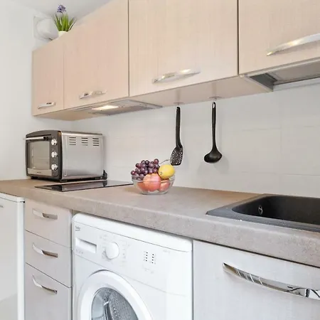 Apartment Bolognina Fair Functional